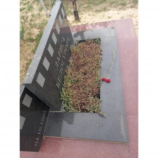 Гранитный памятник №015